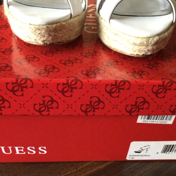 NWT Guess White GWKENDRAL platform high heels 7M with box - Picture 2 of 9